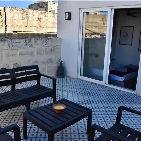 Apartment Chic Penthouse Industrial-style Mosta