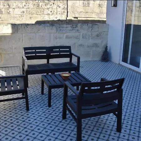 Chic Penthouse Industrial-style * Mosta