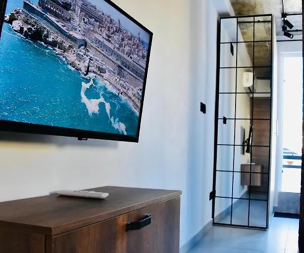 Apartament Chic Penthouse Industrial-style Mosta
