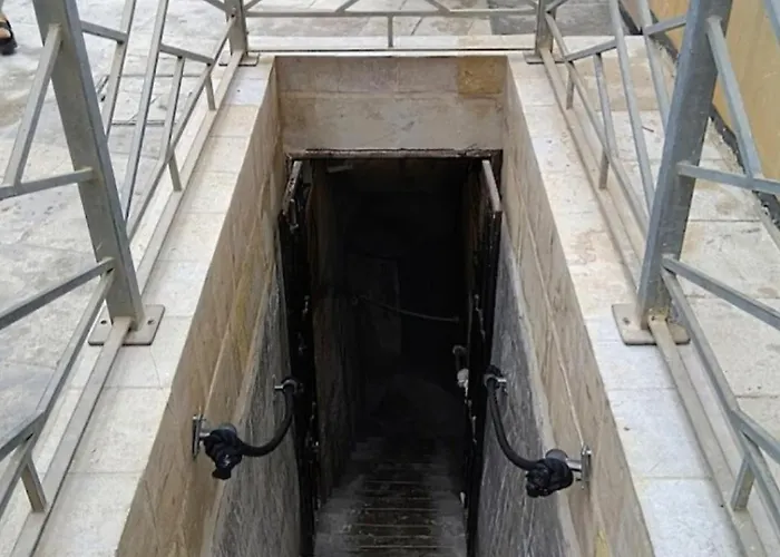 Chic Penthouse Industrial-style Apartamento Mosta